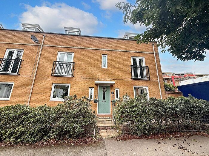 5 Bedroom End Terrace House To Rent In Silver Hill, Hampton Centre, PE7