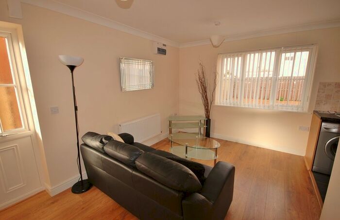 1 Bedroom Detached House To Rent In Clos Gwilym, Llanbadarn Fawr, Aberystwyth, SY23