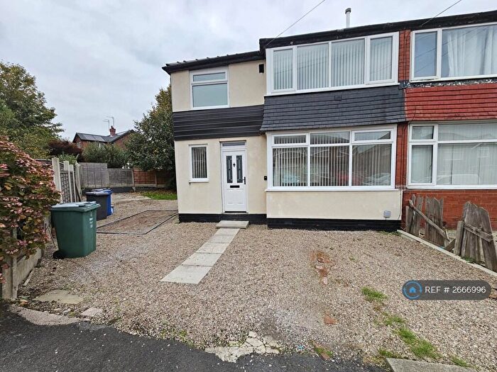3 Bedroom Semi Detached House To Rent In Willingdon Drive, Prestwich, Manchester, M25
