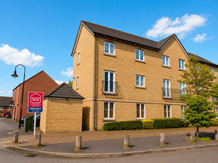 2 Bedroom Flat For Sale In Careys Way, Weston-Super-Mare, BS24