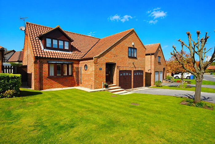 4 Bedroom Detached House For Sale In Home Meadows, Tickhill, Doncaster, DN11