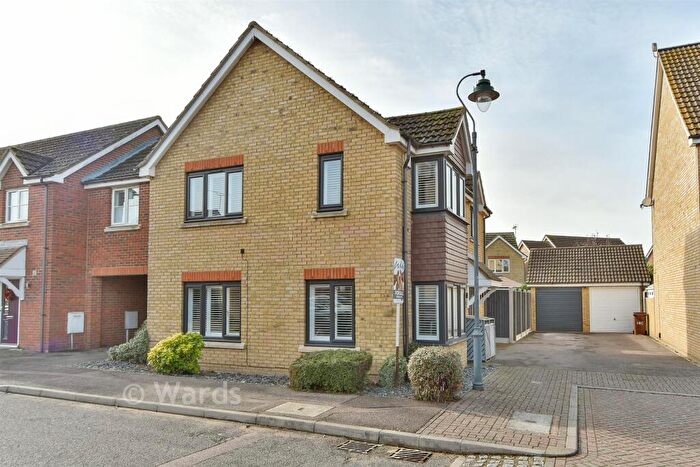 3 Bedroom Detached House For Sale In Stangate Drive, Iwade, Sittingbourne, Kent, ME9