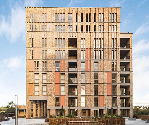 2 Bedroom Property To Rent In Josephine House, Oberman Road, London, NW10