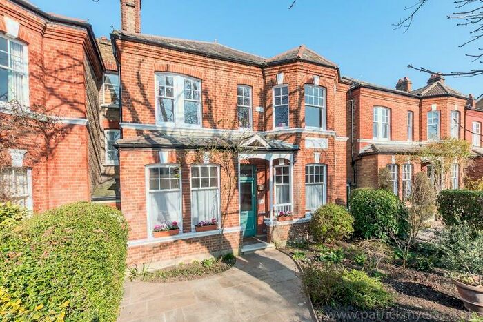 5 Bedroom House To Rent In Chestnut Road, West Norwood, SE27