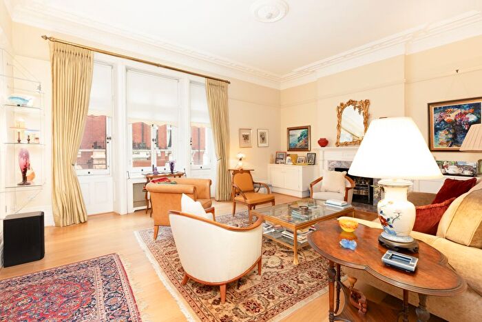 3 Bedroom Flat For Sale In Carlisle Mansions, Carlisle Place, London, SW1P