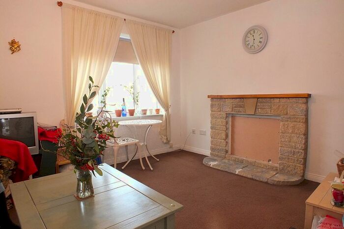 1 Bedroom Semi-Detached House To Rent In Longtree Close, Tetbury, GL8