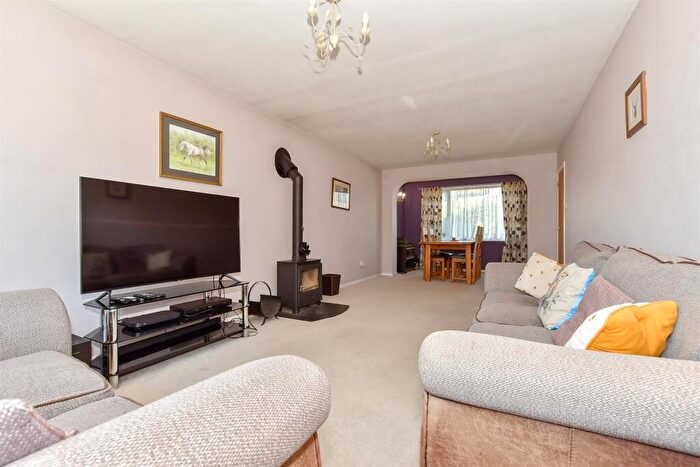 4 Bedroom Detached House For Sale In Station Road, Martin Mill, Dover, Kent, CT15