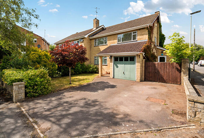 4 Bedroom Semi Detached House For Sale In Unwin Road, Cheltenham, Gloucestershire, GL51