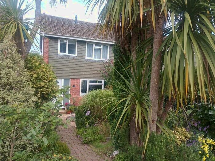 3 Bedroom SemiDetached House To Rent In James Copse Road