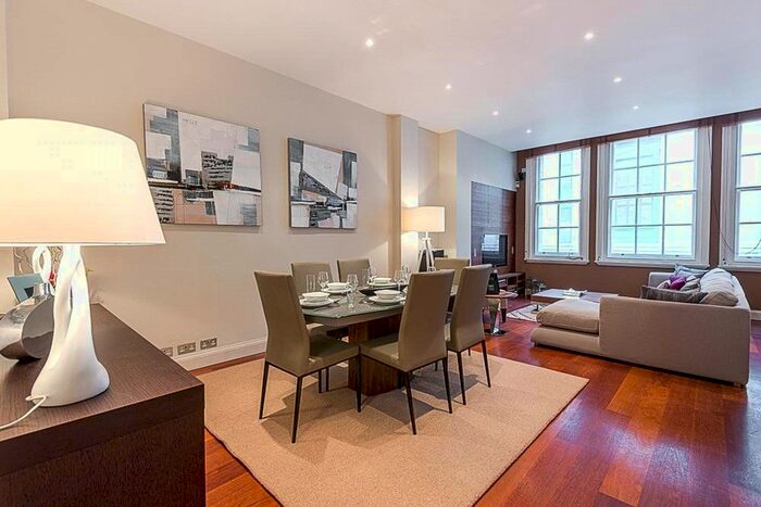 2 Bedroom Flat To Rent In Berners Street, Fitzrovia, London, W1T