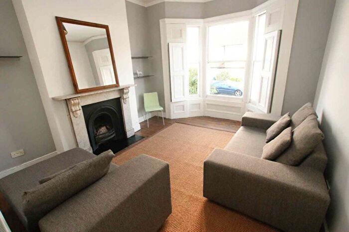 1 Bedroom Flat To Rent In Mosslea Rd, Penge, SE20