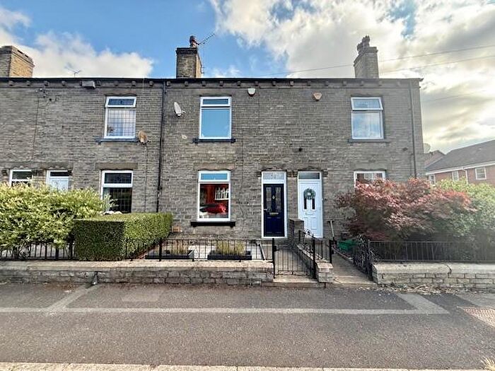 3 Bedroom Terraced House For Sale In Pyenot Hall Lane, Cleckheaton, BD19