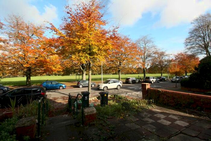 1 Bedroom Flat To Rent In Ninian Road, Roath, Cardiff, CF23