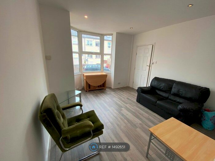 1 Bedroom Flat To Rent In Mason Street, Reading, RG1