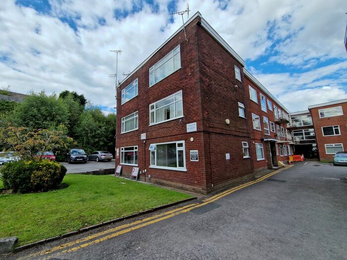 1 Bedroom Flat To Rent In Dovehouse Close, Whitefield, Manchester, M45