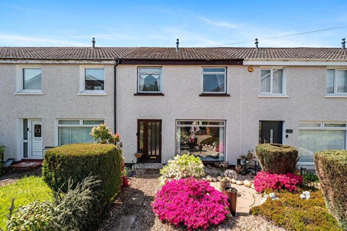 3 Bedroom House For Sale In Hawthorn Road, Busby, Glasgow, G76