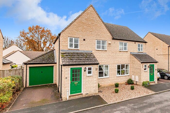 3 Bedroom Semi-Detached House To Rent In Slatters Court, Long Hanborough, Witney, OX29