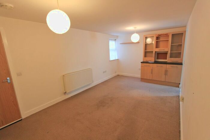 1 Bedroom Flat To Rent In Roseberry Park, Bristol, BS5