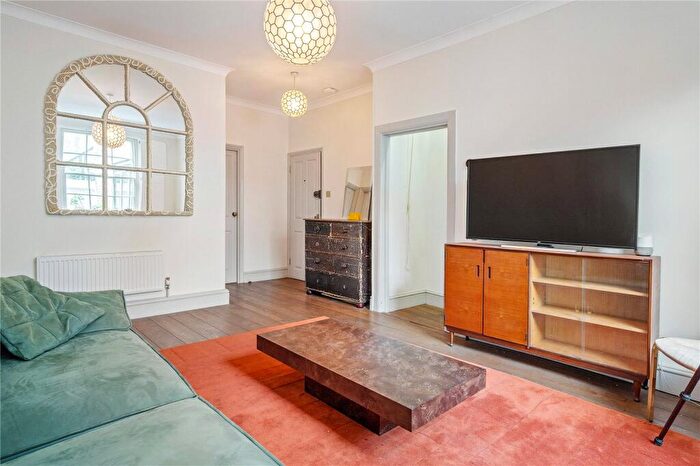 1 Bedroom Apartment For Sale In Mortimer Road, London, N1