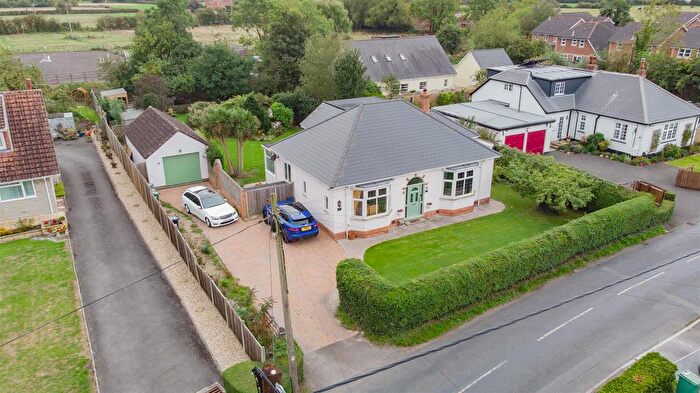 4 Bedroom Detached Bungalow For Sale In Station Road, Brent Knoll, TA9