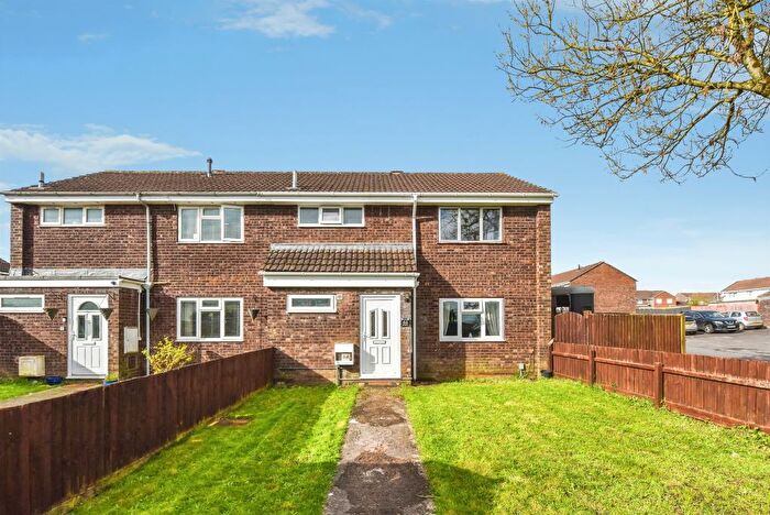 3 Bedroom Semi Detached House For Sale In Mountsfield, Frome, BA11