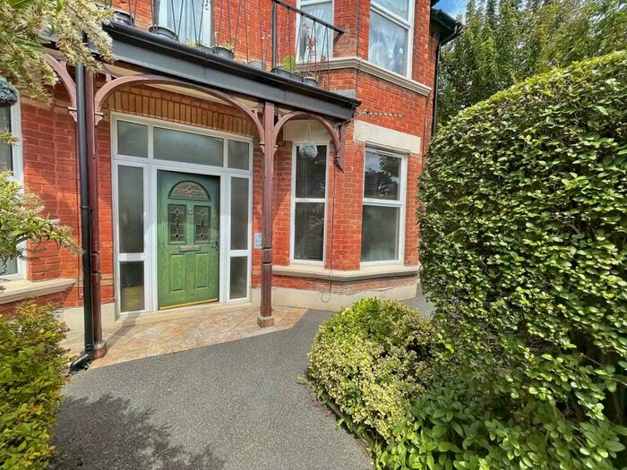 1 Bedroom Apartment To Rent In Rushton Crescent, Bournemouth, BH3