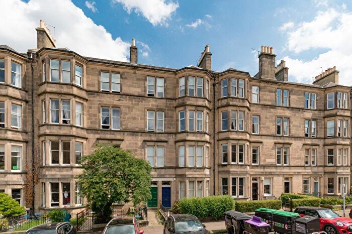 2 Bedroom Flat For Sale In / Arden Street, Edinburgh, EH9