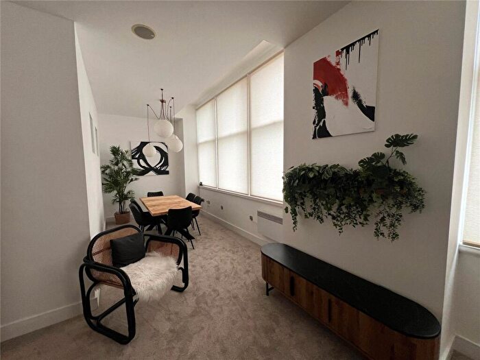 3 Bedroom Flat To Rent In Tower Building, Water Street, Liverpool, Merseyside, L3