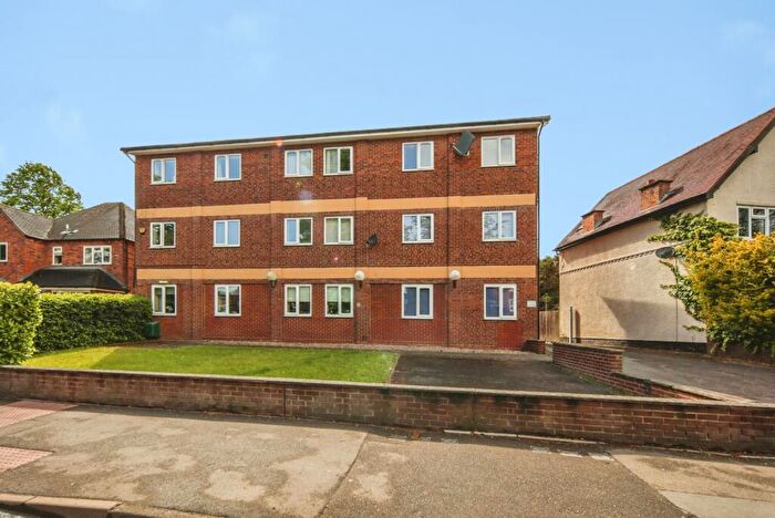 2 Bedroom Flat For Sale In Coventry Road, Coleshill, Birmingham, Warwickshire, B46