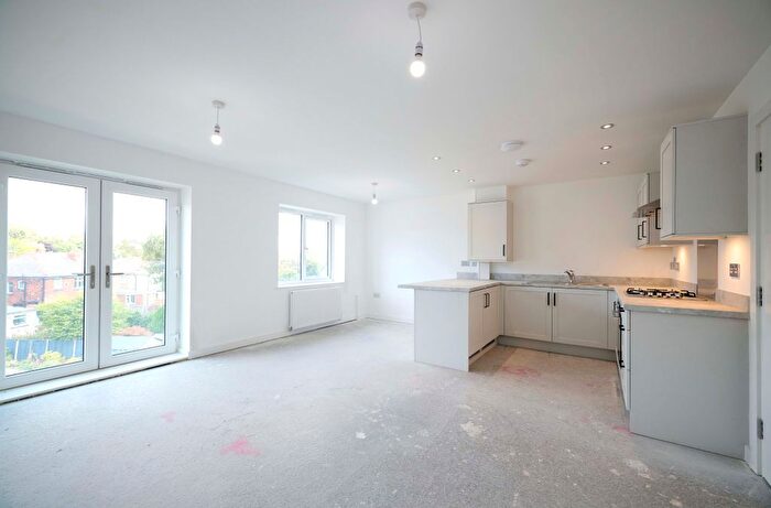 2 Bedroom Flat For Sale In Heys Road, Prestwich, M25