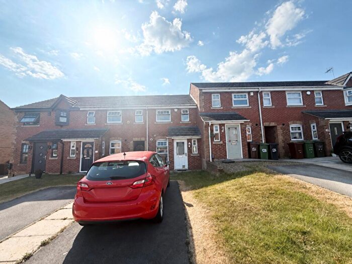 2 Bedroom End Of Terrace House To Rent In Swinnow Close, Leeds, West Yorkshire, LS13