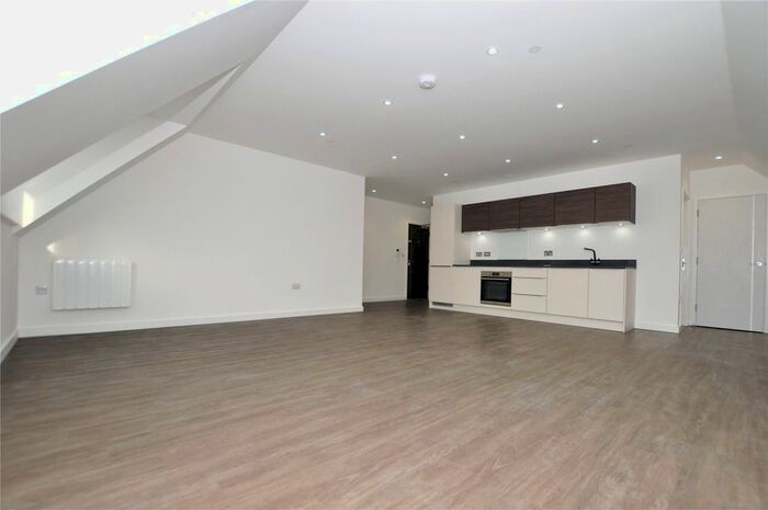 2 Bedroom Flat To Rent In Prestige House, - High Street, Egham, Surrey, TW20