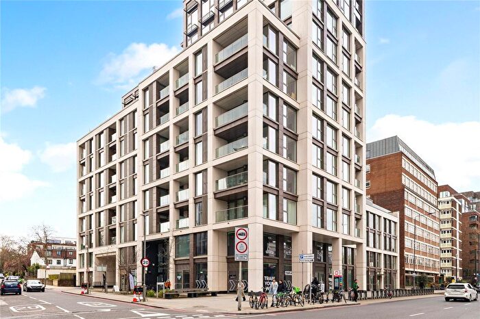 2 Bedroom Flat For Sale In Upper Richmond Road, Putney, London, SW15