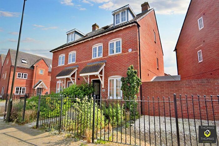 4 Bedroom Semi Detached House To Rent In Winter Gate Road, Longford, GL2