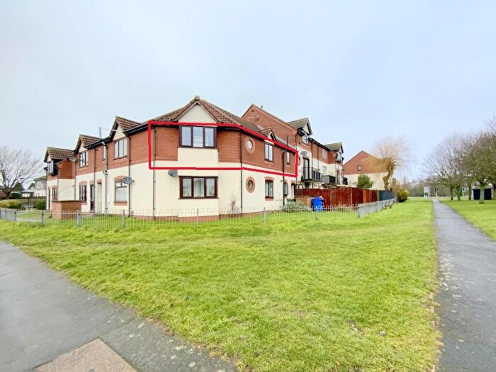 1 Bedroom Flat For Sale In Kings Mews, Cleethorpes, DN35