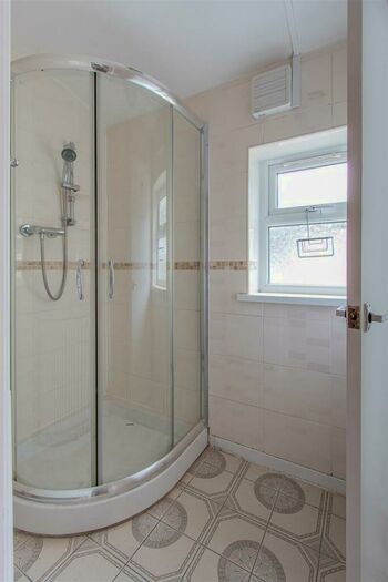 5 Bedroom Private Hall To Rent In Mackintosh Place, Roath, CF24