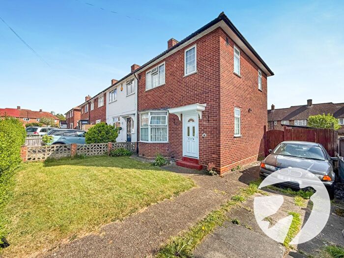 3 Bedroom End Terrace House For Sale In Scarsbrook Road, London, SE3