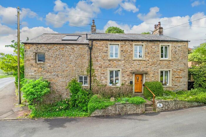 4 Bedroom Detached House For Sale In Long Preston, Skipton, North Yorkshire, BD23