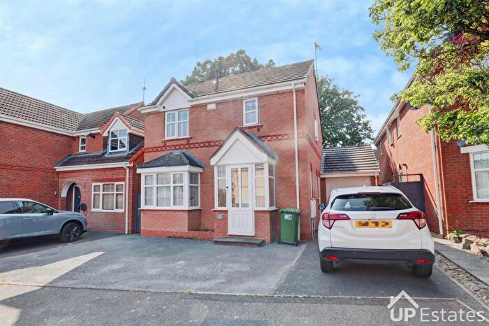 3 Bedroom Detached House For Sale In Columbine Way, Bedworth, CV12