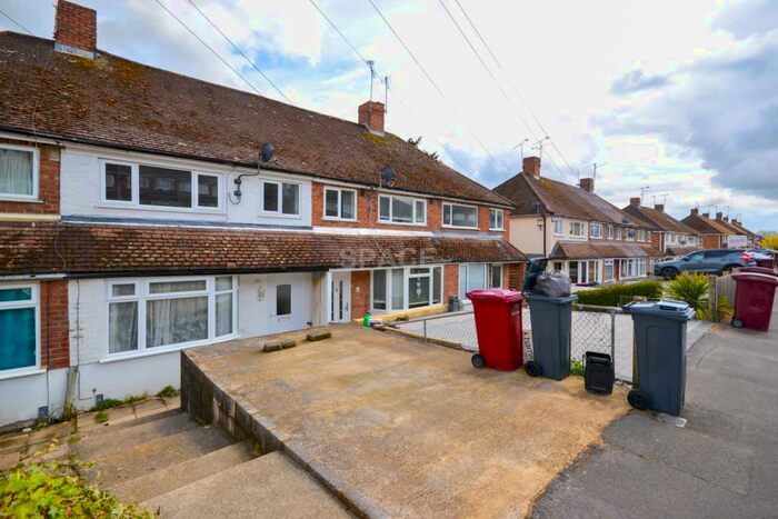 3 Bedroom Terraced House To Rent In Thirlmere Avenue, Reading, RG30