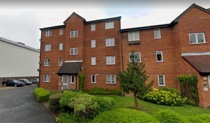 2 Bedroom Flat To Rent In John Silkin Lane, London, SE8