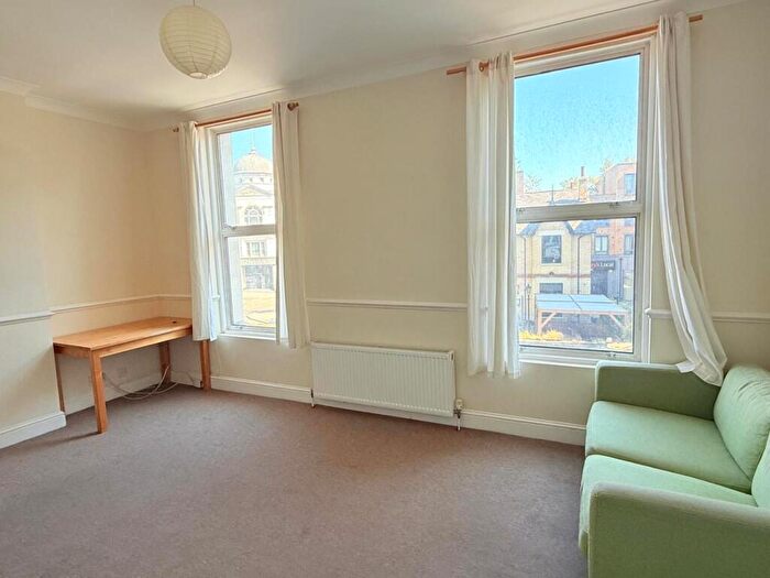 1 Bedroom Apartment To Rent In Kirkdale, Sydenham, London, SE26