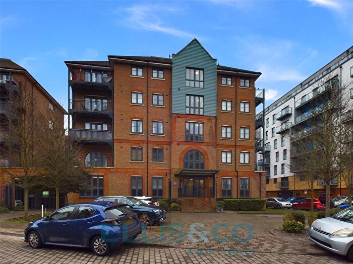 2 Bedroom Flat To Rent In Bridleway House, Cannons Wharf, Tonbridge, TN9