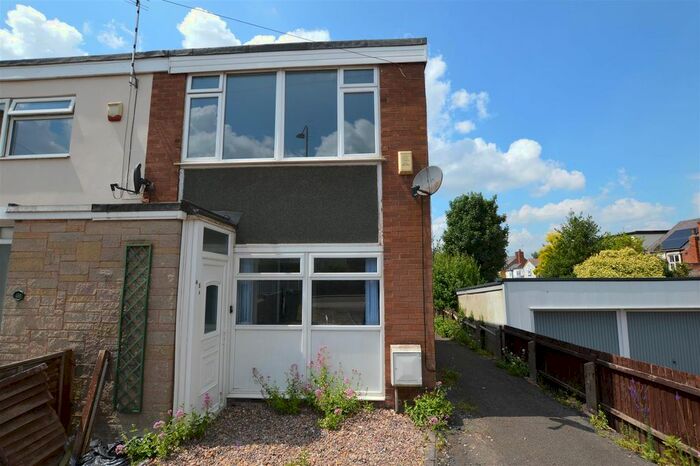 2 Bedroom Town House To Rent In Lutterworth Road, Blaby, Leicester, LE8