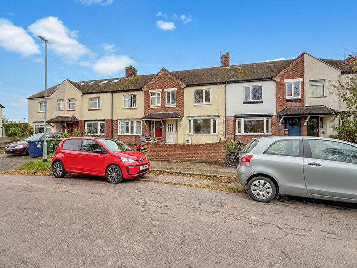 4 Bedroom Terraced House For Sale In Silverwood Close, Cambridge, CB1