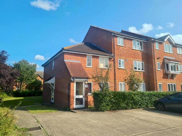 1 Bedroom Flat To Rent In Brindley Close, Wembley, London, HA0