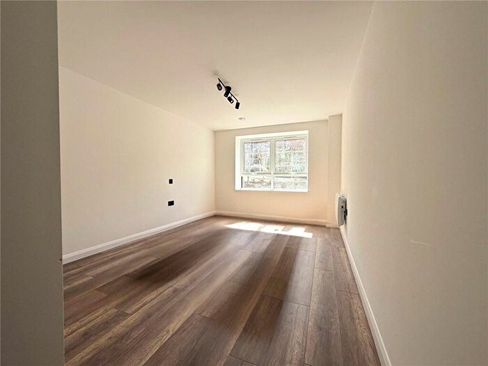 1 Bedroom Apartment To Rent In Old Town Court, - High St, Old Town, Swindon, SN1