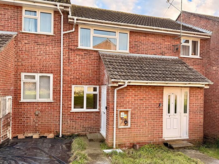 2 Bedroom Flat For Sale In Cavalier Walk, Yeovil, Somerset, BA21