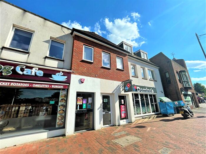 1 Bedroom Apartment To Rent In High Street, Godalming, Surrey, GU7