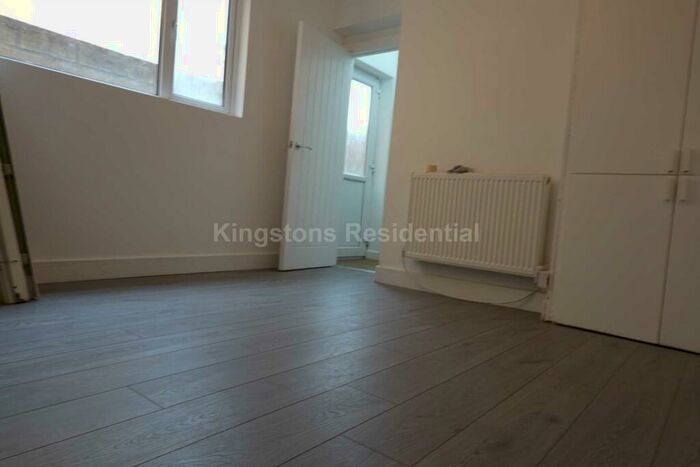 Studio To Rent In Court Road, Grangetown, CF11